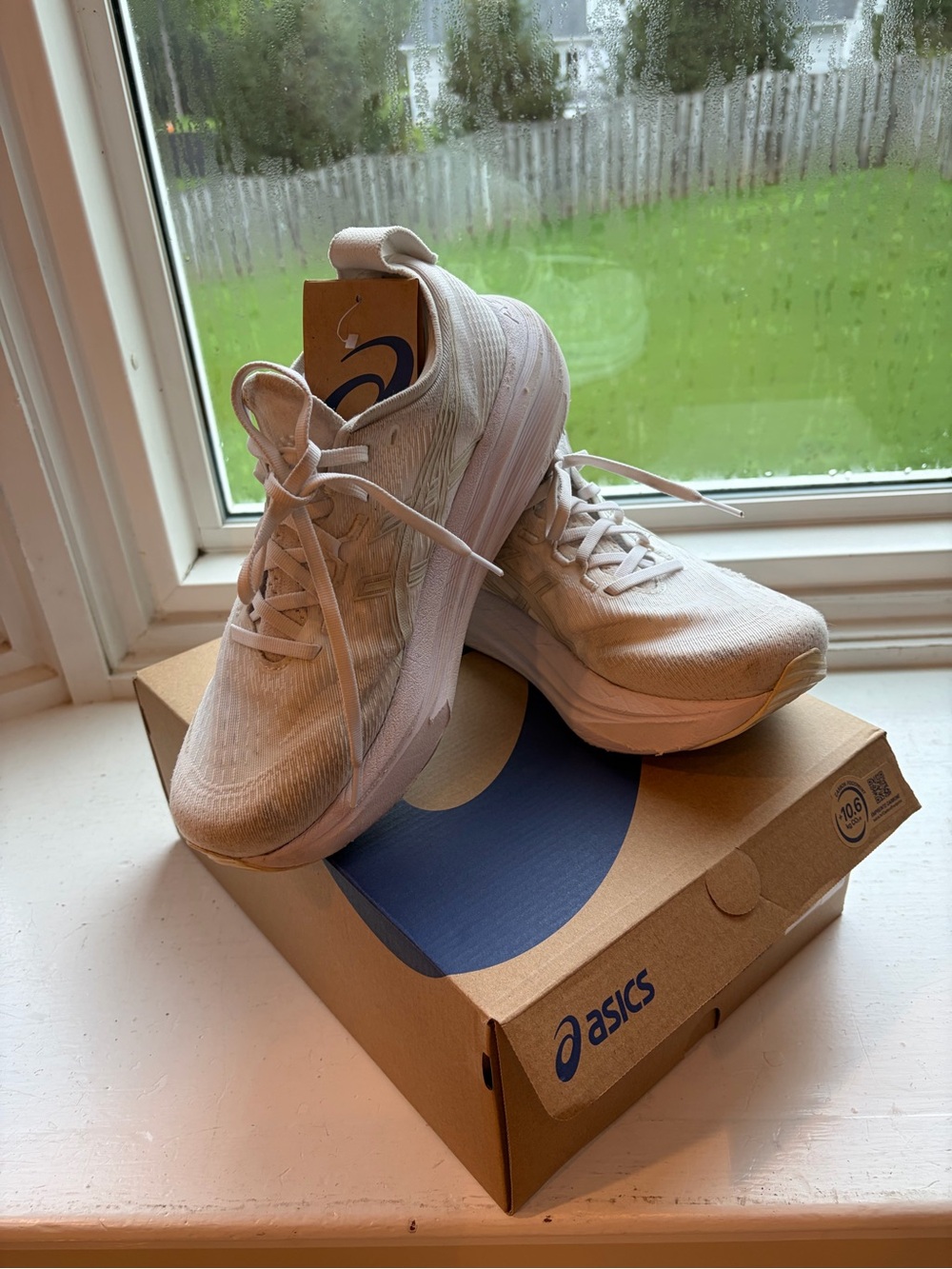 ASICS gel nimbus 27